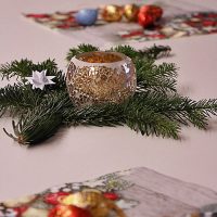 Adventliches Kaffeetrinken